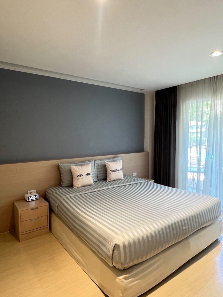 Windmill Resort : Deluxe Poolside  Room