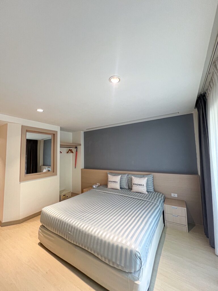 Windmill Resort : Deluxe Poolside  Room