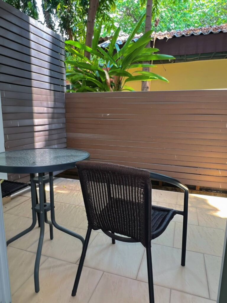 Deluxe Backyard