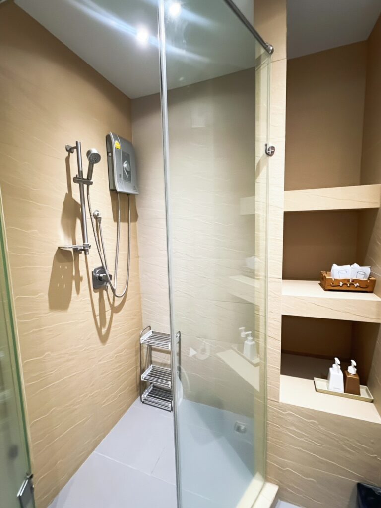 Deluxe Cabin room